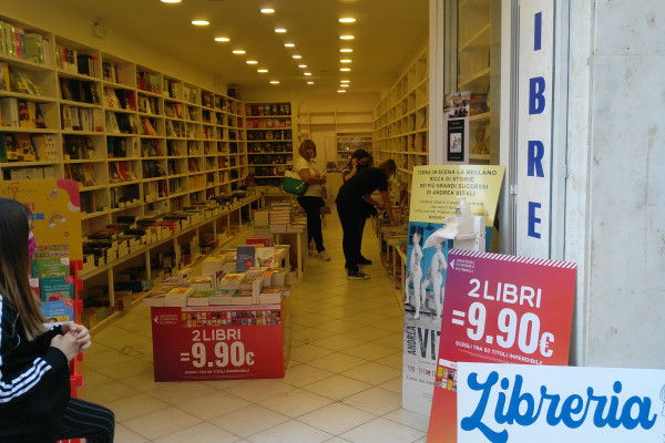 Libreria Controvento