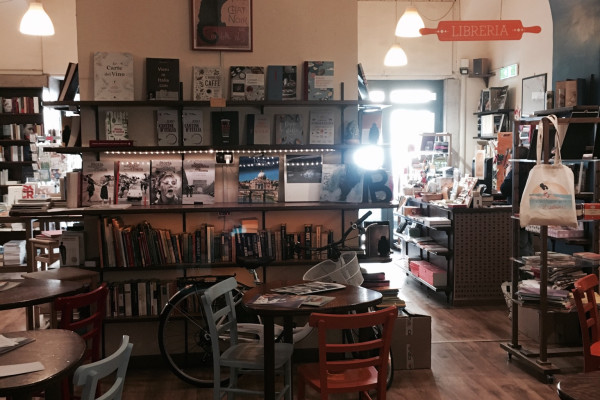 Tra le Righe Libreria Bistrot